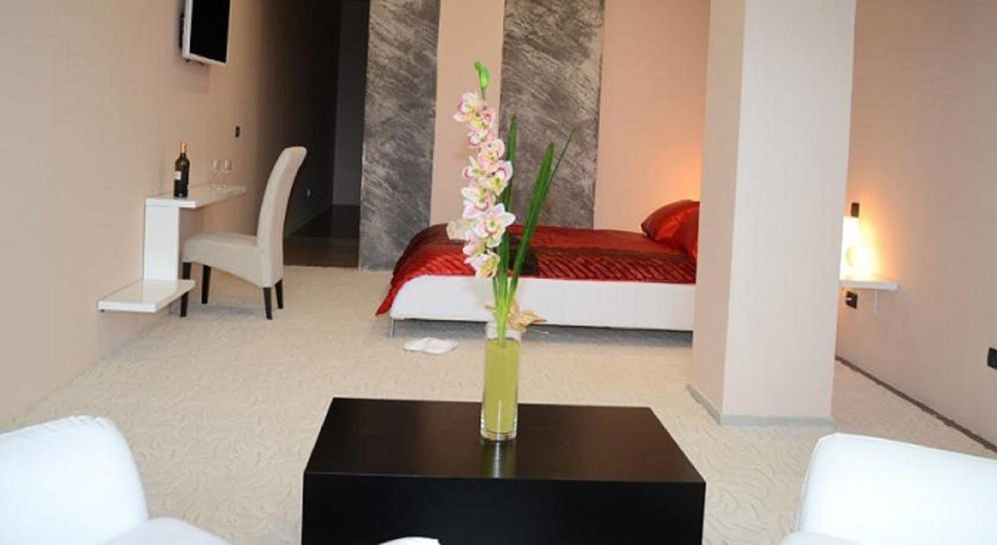 Hotel Metropolitan By Belgrade Arena 外观 照片